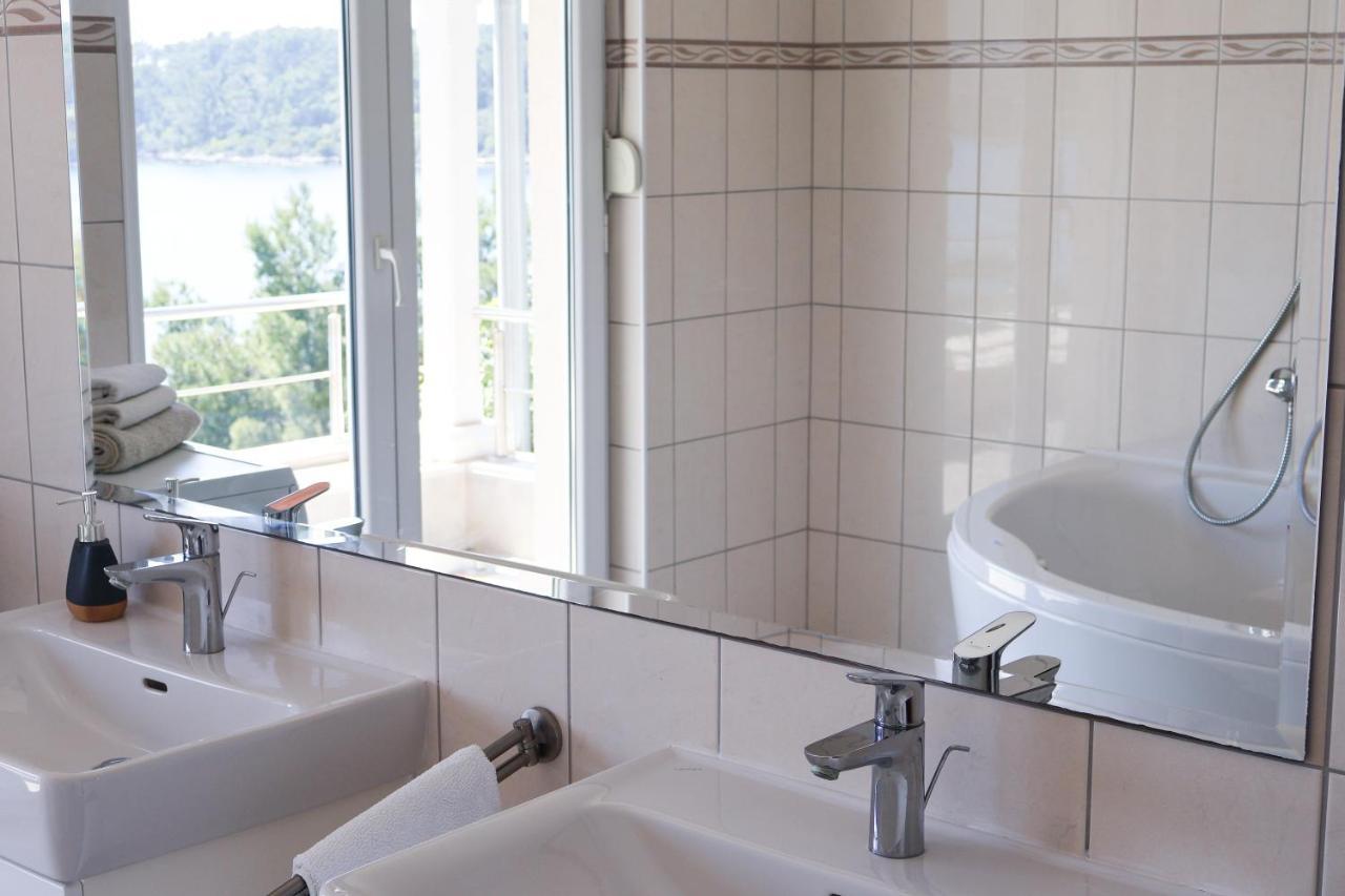 Apartman Klara Lumbarda Eksteriør billede